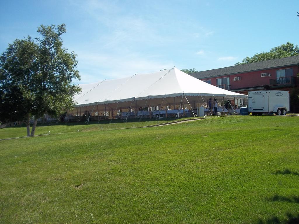 Stone Fence Resort Ogdensburg Exterior photo